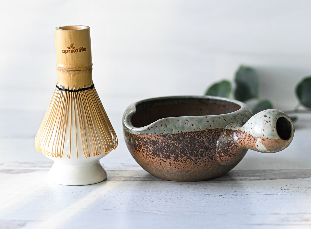 Handcrafted Ceramic Matcha Bowl with Spout and Handle Tea Set from Japan ( Bowl, Whisk, Whisk Holder, Matcha) - Christmas Gift